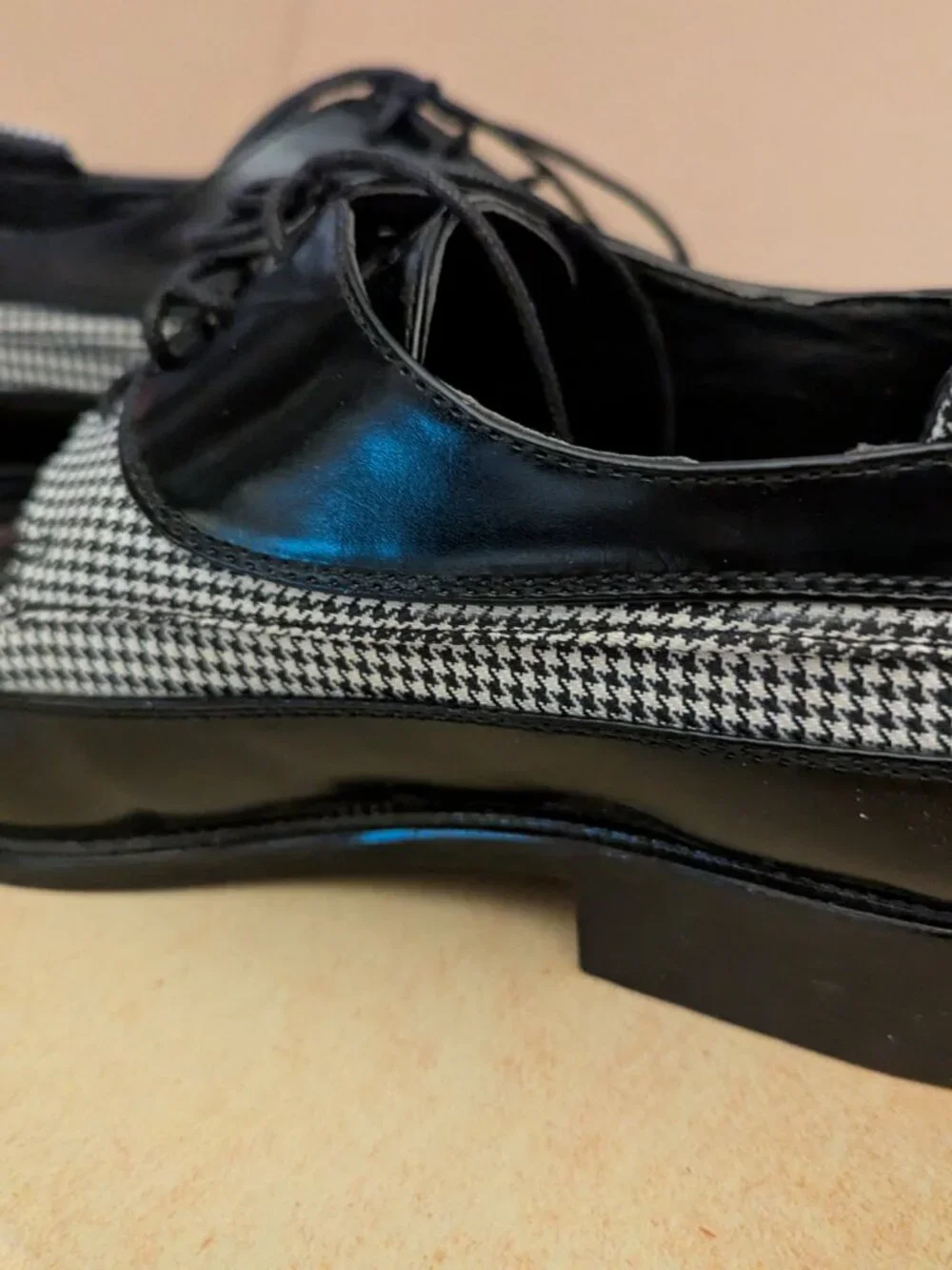 Bolano mens black